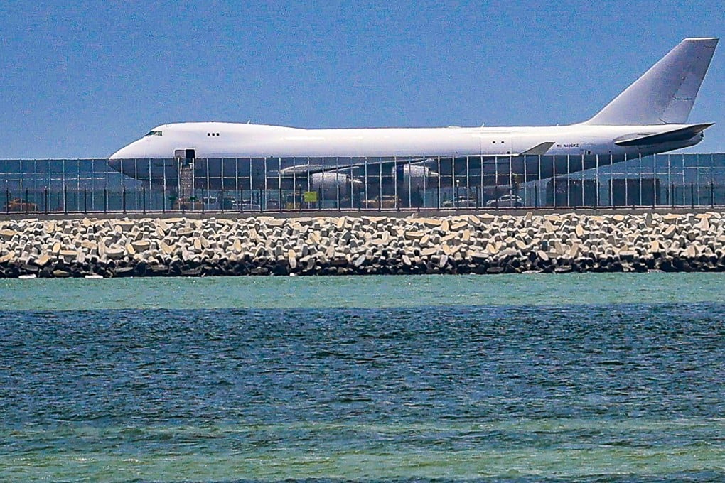 A cargo plane was forced to make an emergency return on Monday morning. Photo: Jelly Tse