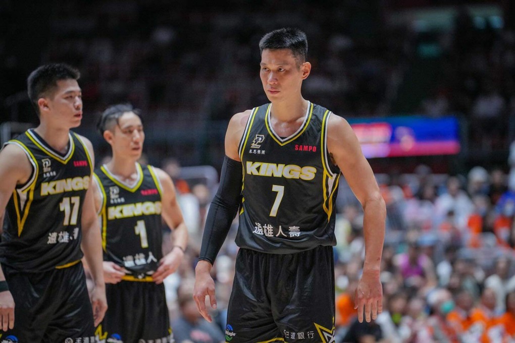 Jeremy Lin (right) said he did not yet know the extent of his injury. Photo: Handout