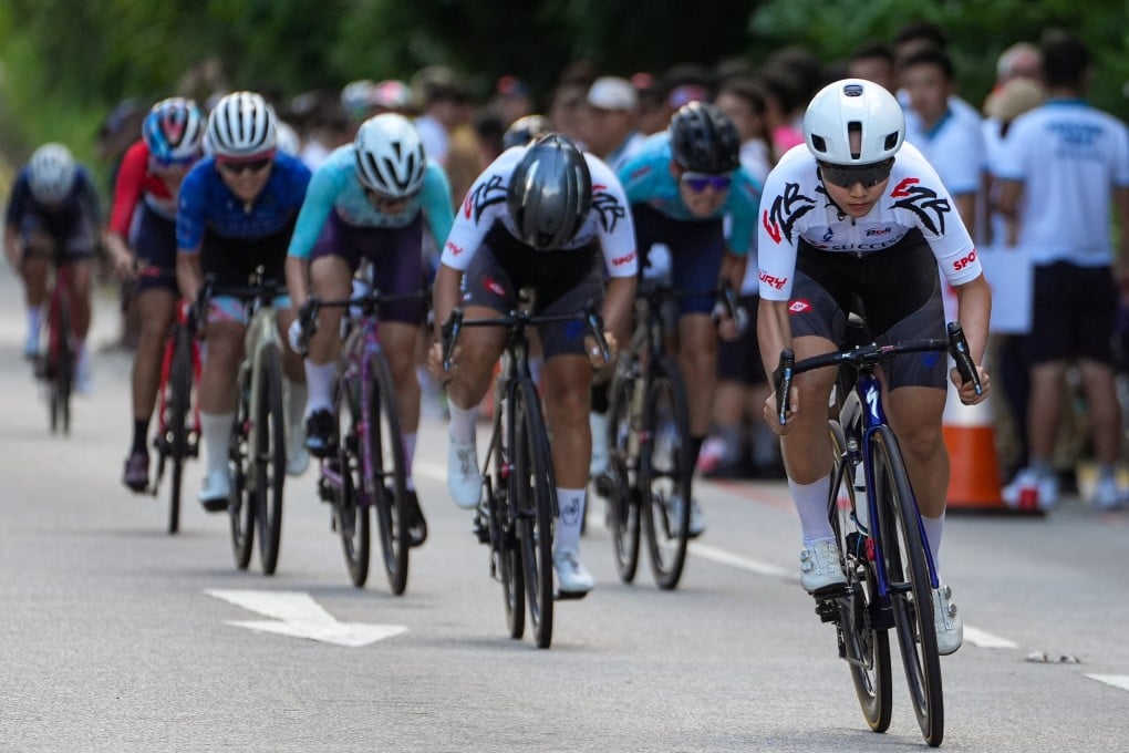 Ceci Lee (right) wins the women’s elite race at the Hong Kong National Road Championship. Photo: Eugene Lee