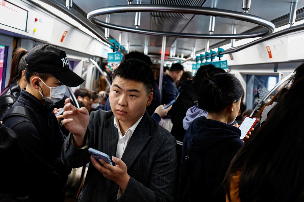 People ride a subway train during morning rush hour in Beijing on April 11. Despite some positive signs of better things to come, consumers, investors and entrepreneurs still lack confidence in the economic outlook. Photo: Reuters