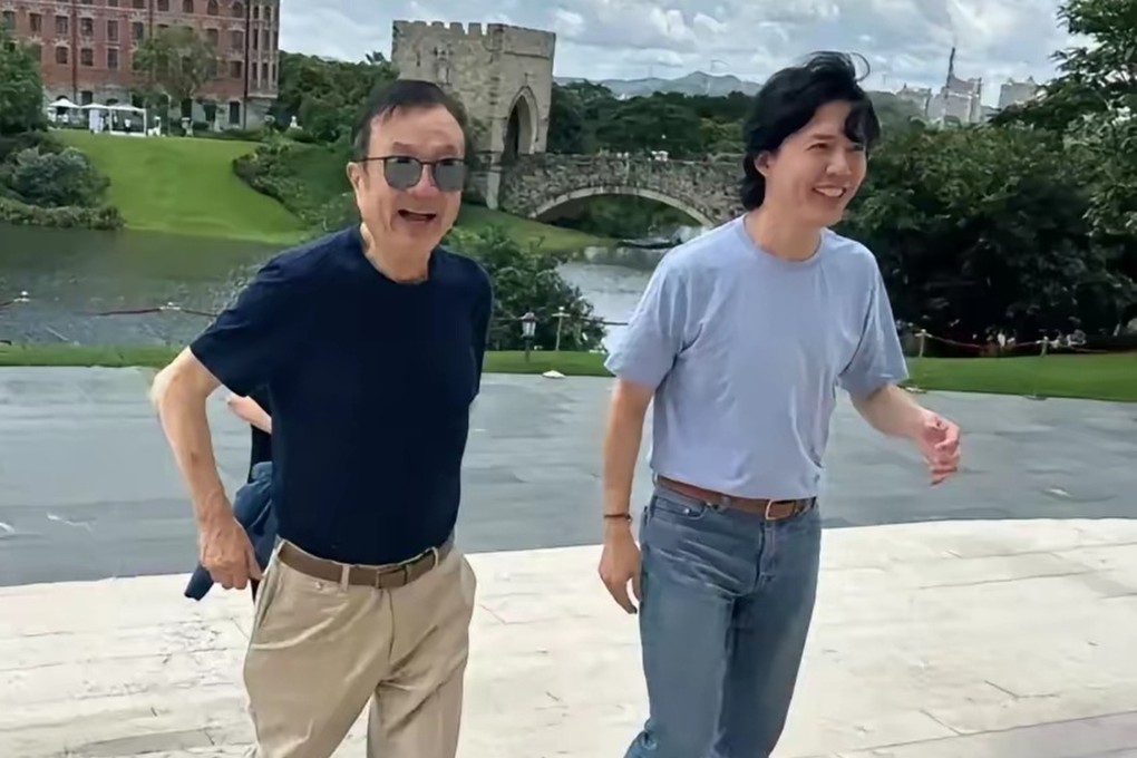 Huawei Technologies founder Ren Zhengfei and classical pianist Li Yundi on a tour of the firm’s Songshan Lake campus in Dongguan. Photo: Weibo