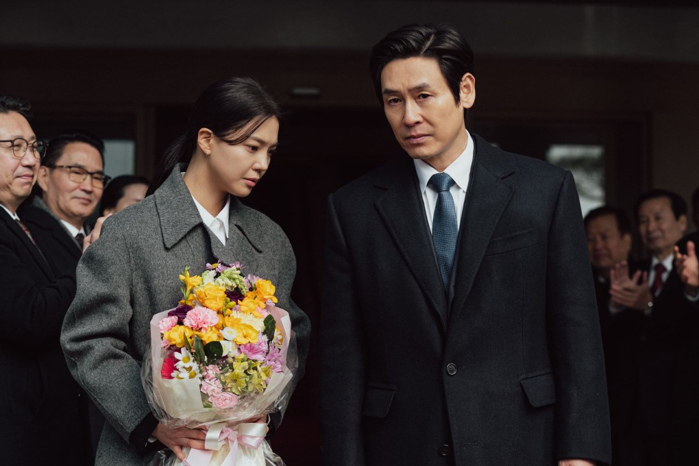 Sul Kyung-gu (right) as South Korean Prime Minister Park Dong-ho and Im Se-mi as his assistant Seo Jeong-yeon in a still from the new political Korean drama The Whirlwind. Kim hee-ae also stars. Photo: Netflix