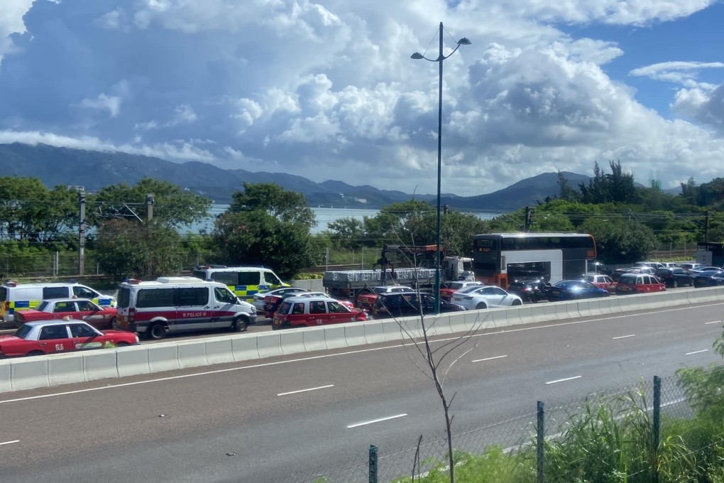 Traffic on the airport-bound lanes of North Lantau Highway was disrupted after three separate accidents. Photo: Facebook/Jack So