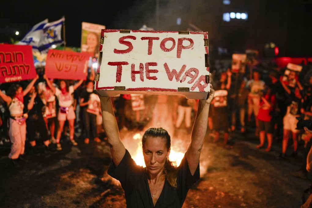 People protest in Tel Aviv on Saturday against Israeli Prime Minister Benjamin Netanyahu’s government and call for the release of hostages held in the Gaza Strip. Photo: AP