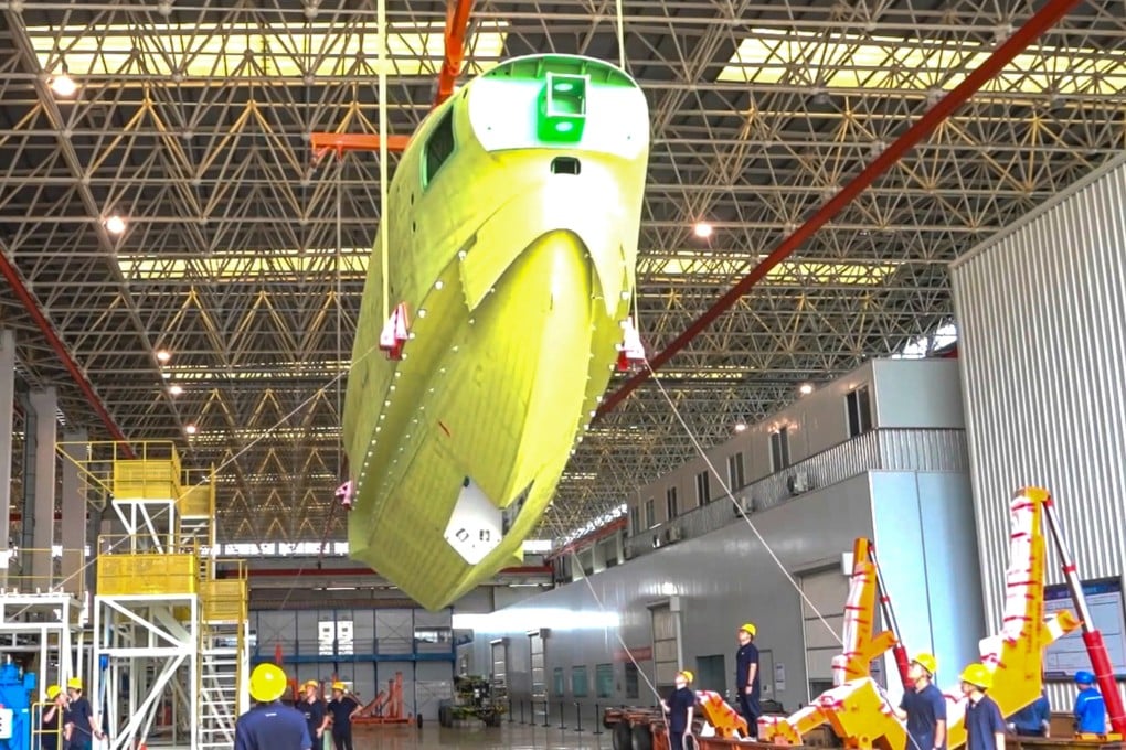 The front assembly for the first batch-produced AG600 aircraft was delivered on June 30. Photo: CCTV
