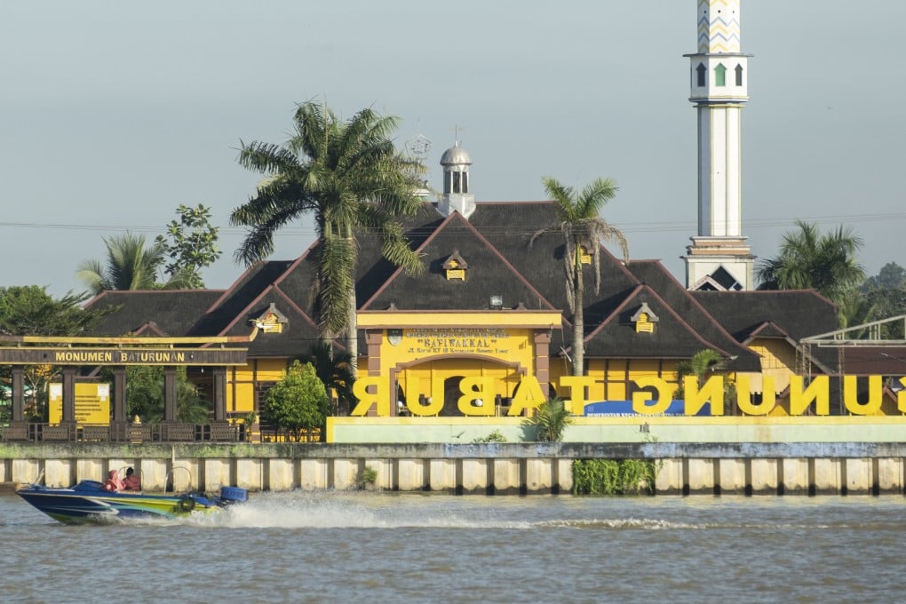 The palace in Gunung Tabor on the Segai River in East Kalimantan province, Borneo, Indonesia. Joseph Conrad’s voyages in Borneo inspired his novels Almayer’s Folly, An Outcast of the Islands, The Rescue, and Lord Jim. Photo: Oliver Raw