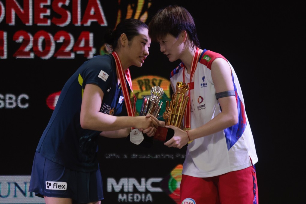 Defending singles champion Chen Yu Fei (right) will face stern competition from An Se-Young of South Korea in Paris. Photo: EPA-EFE