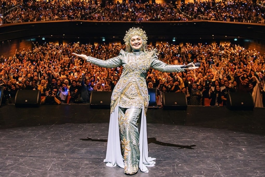 Malaysian singer Siti Nurhaliza Tarudin urged her social media followers to raise awareness of AI scams. Photo: Instagram/@ctdk