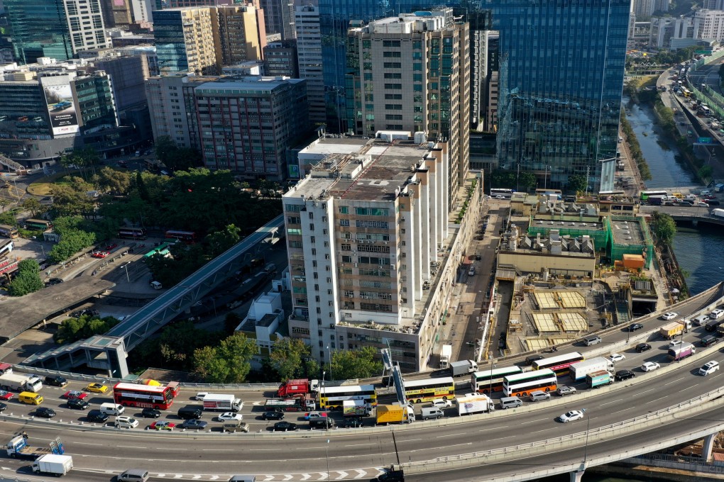 Traffic congestion at the Kwun Tong Bypass. The Highways Department said trains in the new transport system were likely to be driverless. Photo: Winson Wong