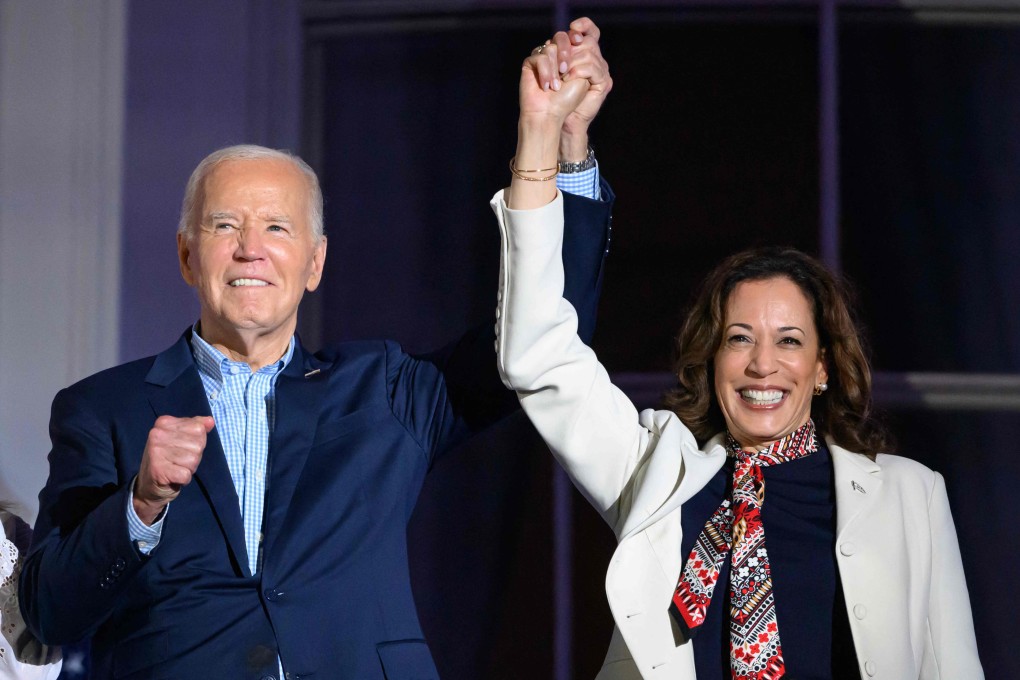 US President Joe Biden and Vice President Kamala Harris hold hands at the White House in Washington on July 4, 2024. Photo: AP