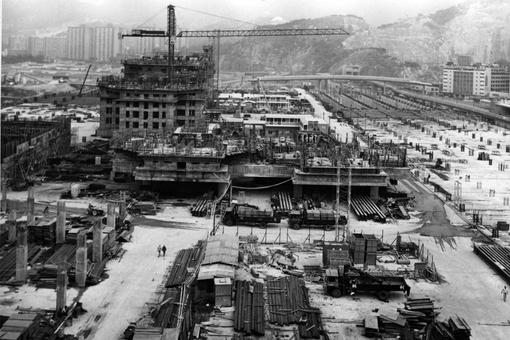Telford Gardens, under construction in this picture taken on January 4, 1979, was the scene of a terrible accident in July of that year, when six workers were killed when the cable of their lift failed. Photo: SCMP Archives