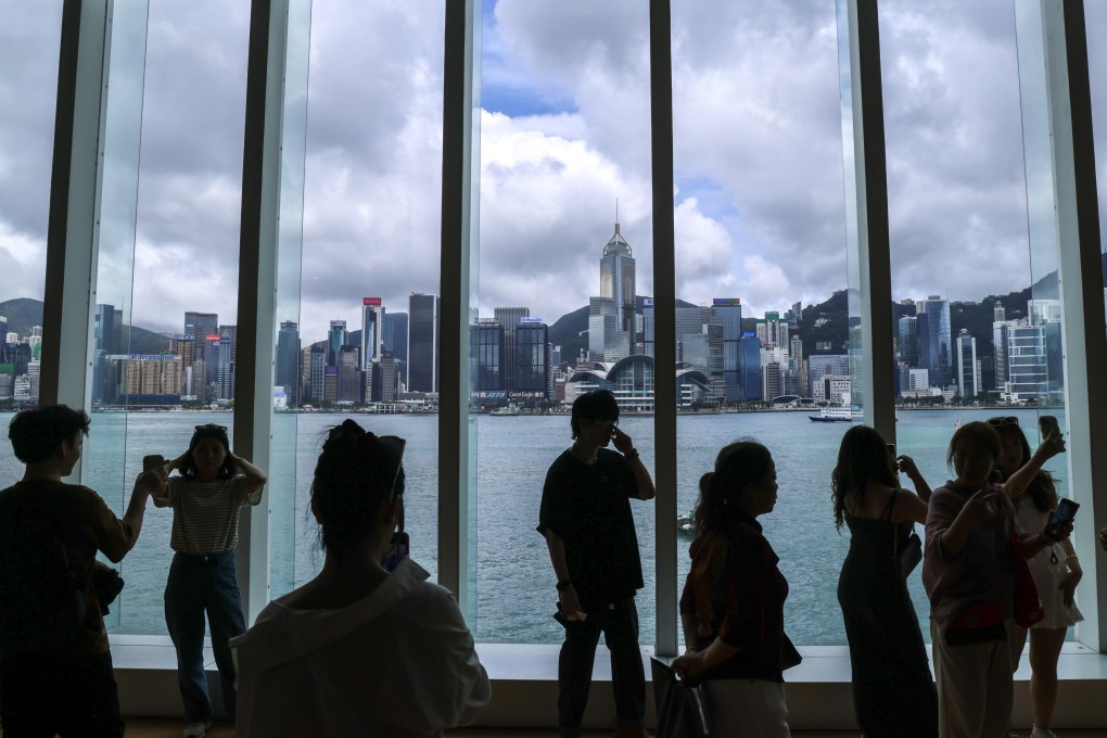 Visitors gather near the Tsim Sha Tsui waterfront during the Dragon Boat Festival holiday on June 10. Photo: Jelly Tse