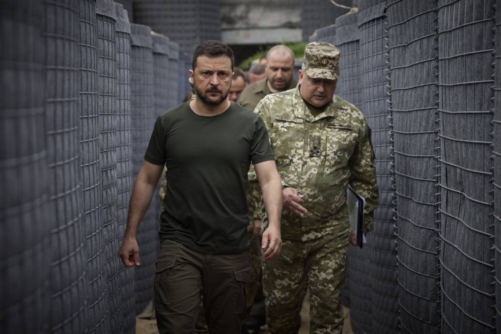 Ukrainian President Volodymyr Zelensky (L) inspecting the construction of fortifications at an undisclosed location in the Volyn Region, Ukraine. Photo: EPA-EFE
