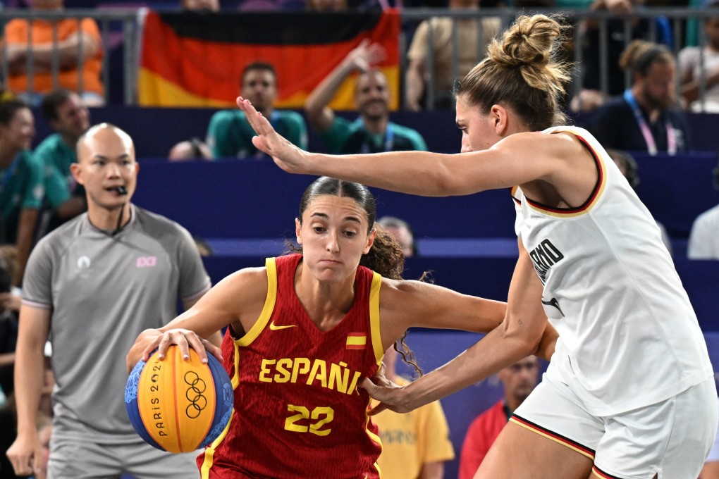 Edmund Ho (left) officiated the last match of his career in the Paris Olympics women’s 3x3 final, which Germany won by defeating Spain 17-16. Photo: Reuters