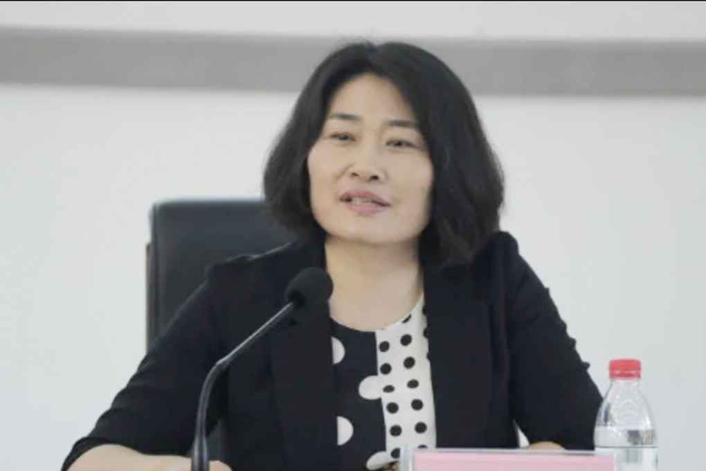 Lao Dongyan, a law professor with Tsinghua University, is a prominent critic on social policy issues in China. Photo: Baidu