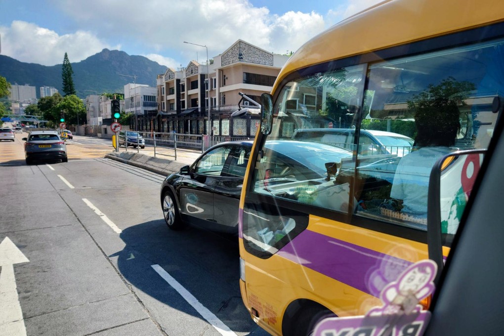 A school bus driver crashed into a Tesla car after passing out behind the wheel. Photo: Facebook/Bosco Chu