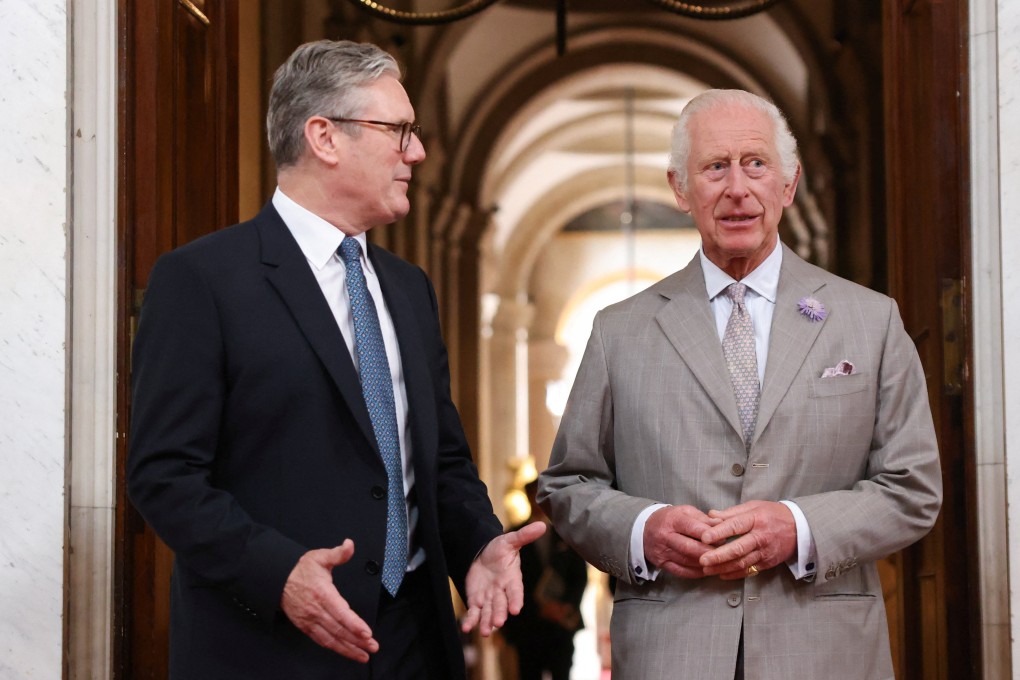 Britain’s King Charles talks with Britain’s Prime Minister Keir Starmer during the European Political Community meeting at Blenheim Palace, near Oxford, UK, on July 18, 2024. Photo: Reuters