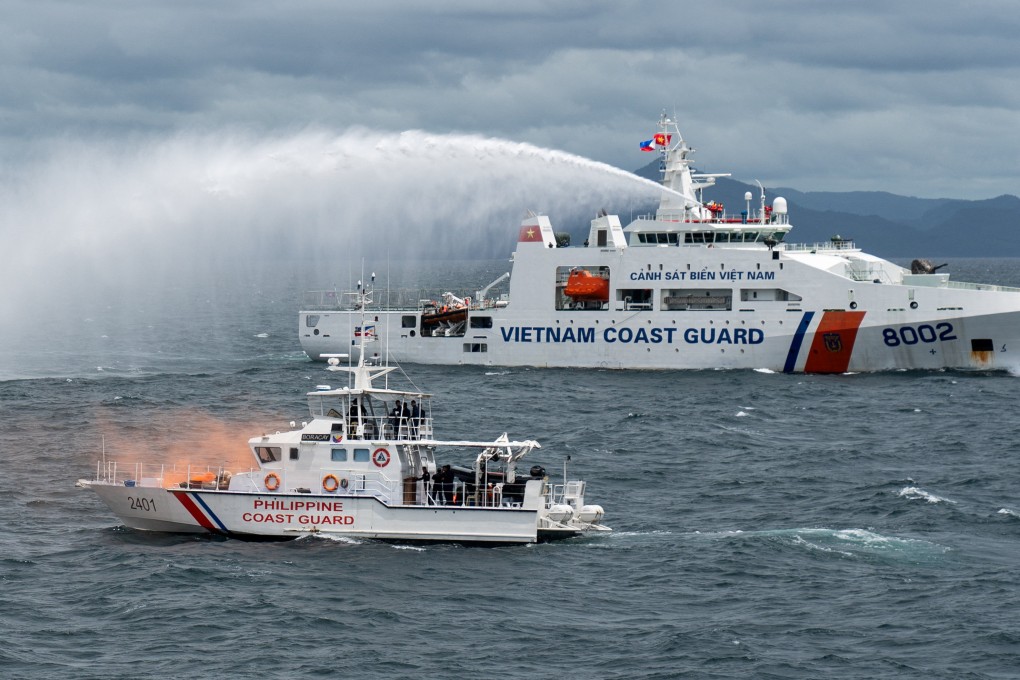 A Vietnamese coastguard ship fires water cannon during a joint drill between the Philippine and Vietnamese coastguards, in the waters of Bataan province, Philippines. Photo: Reuters