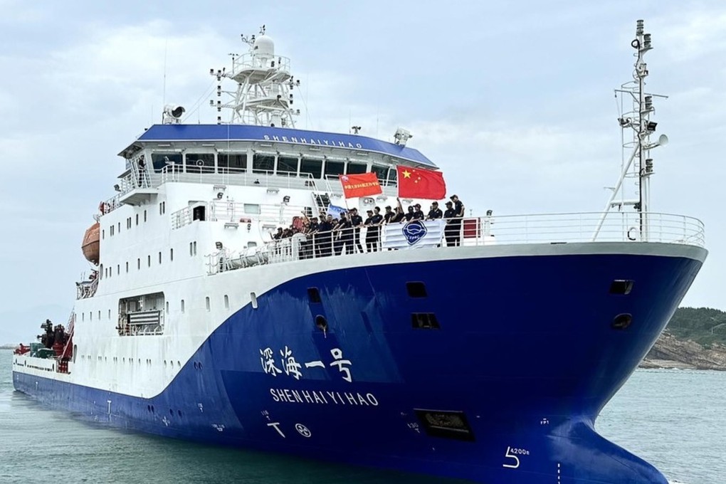 The Shenhai Yihao, mother ship of the Jiaolong submersible, will make a port call in Hong Kong next month during the return leg of the research mission. Photo: SCMP