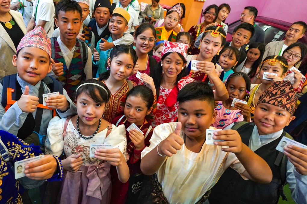 A group of more than 20 pupils from Yaumati Kaifong Association School have embarked on a three-day trip in Guangzhou and Foshan. Photo: Elson Li