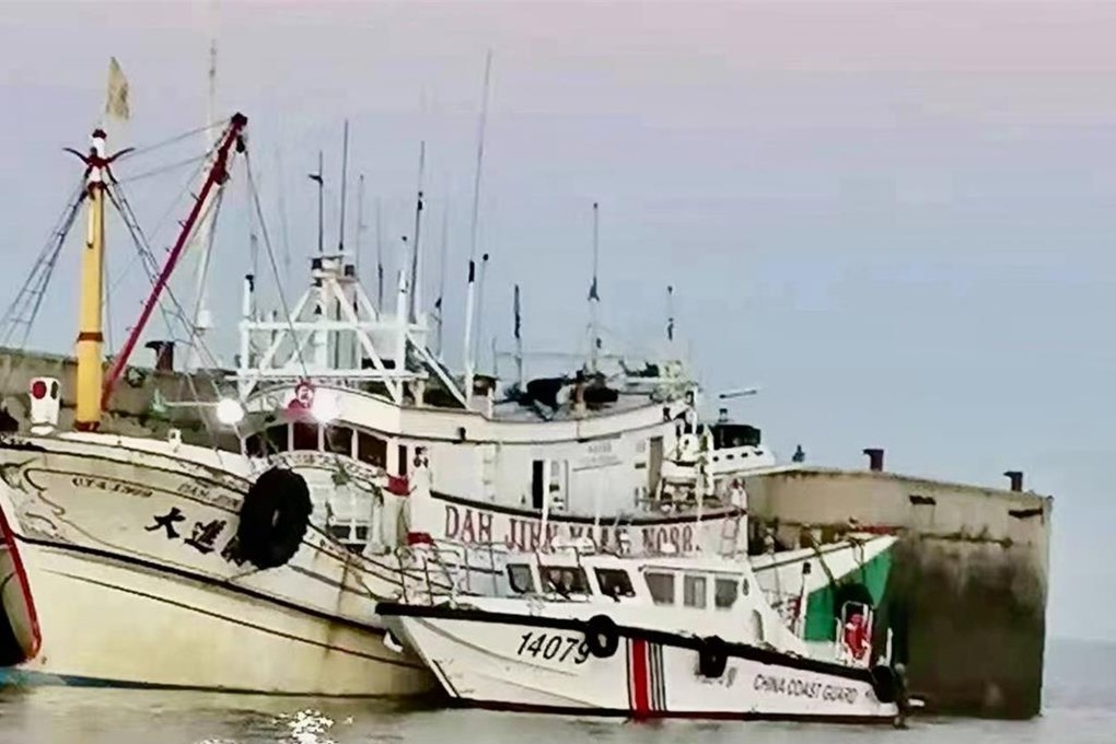 Four crew from the Da Jin Man 88 have been released and the fishing boat has been returned by mainland China to Taiwan, CCTV said on Tuesday. Photo: Handout