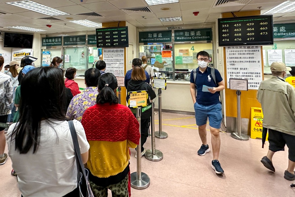 Patients wait to collect medicine at Queen Elizabeth Hospital in Jordan. A pregnant woman has complained a laxative she purchased from HKTVmall carried a label with the name of a stranger and a public hospital. Photo: Jelly Tse