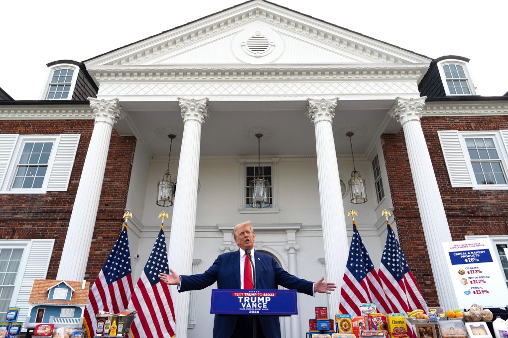 Donald Trump holds a news conference outside the Trump National Golf Club Bedminster on August 15 in Bedminster, New Jersey. Photo: Getty