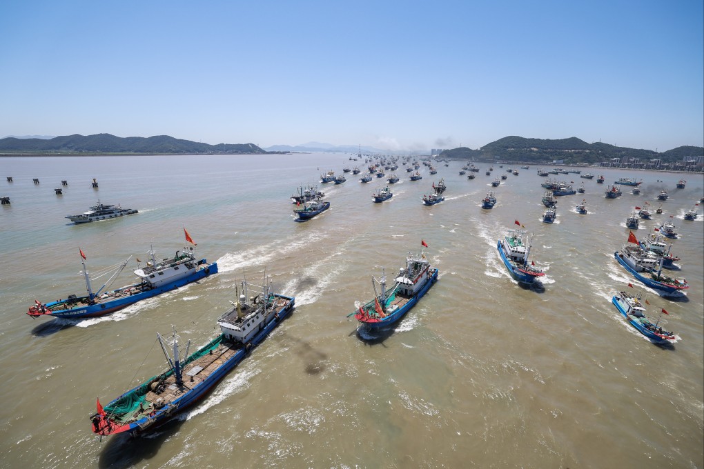 As many as 55,000 fishing vessels are reported to have entered the East China Sea and South China Sea as a summer fishing ban ended on Friday. Photo: Xinhua