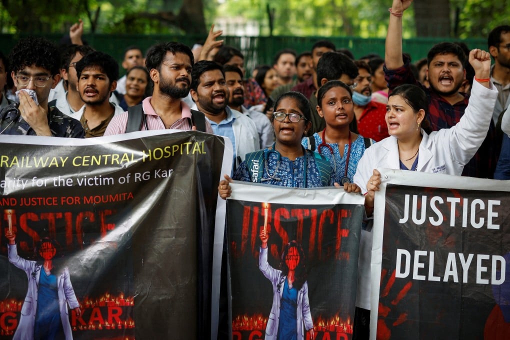 Doctors shout slogans during a protest demanding justice following the rape and murder of a trainee medic at a hospital in Kolkata, in New Delhi, India on August 19. Photo: Reuters