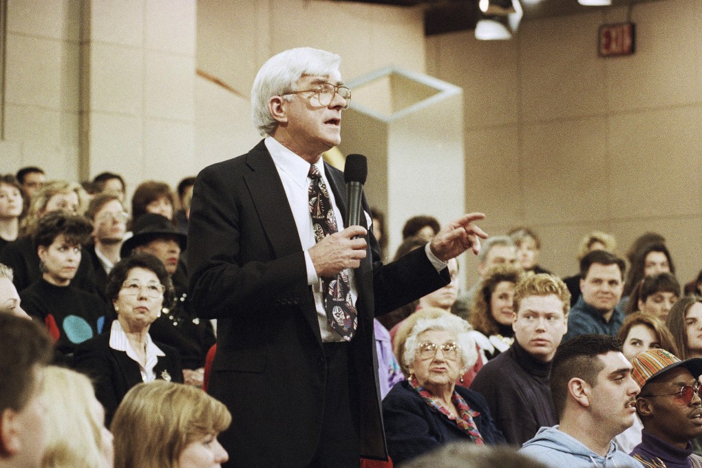 Phil Donahue hosts his television show in New York in 1993. Photo: AP