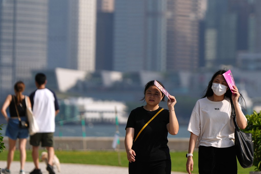 A hot day at Hong Kong’s West Kowloon Cultural District. High temperatures exacerbate symptoms of depression and other mental health issues. Psychotherapists explain why, and how to stay safe this summer. Photo: Sam Tsang