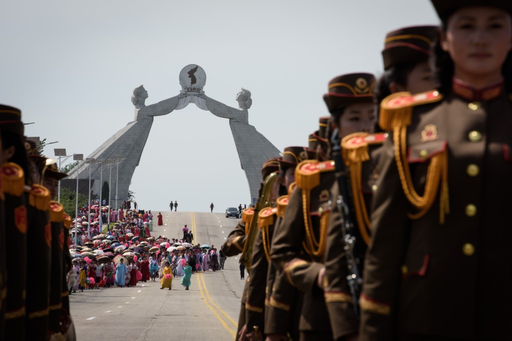 A Korean People’s Army band stands ready for a march for peace at the Arch of Reunification on the outskirts of Pyongyang, on September 11, 2018. Photo: AFP