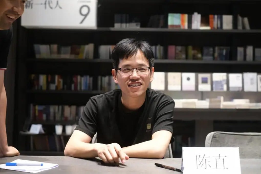 Former migrant worker Chen Zhi says he has more time for “philosophy and thinking” since becoming a journal editor at a vocational college. Photo: Sohu