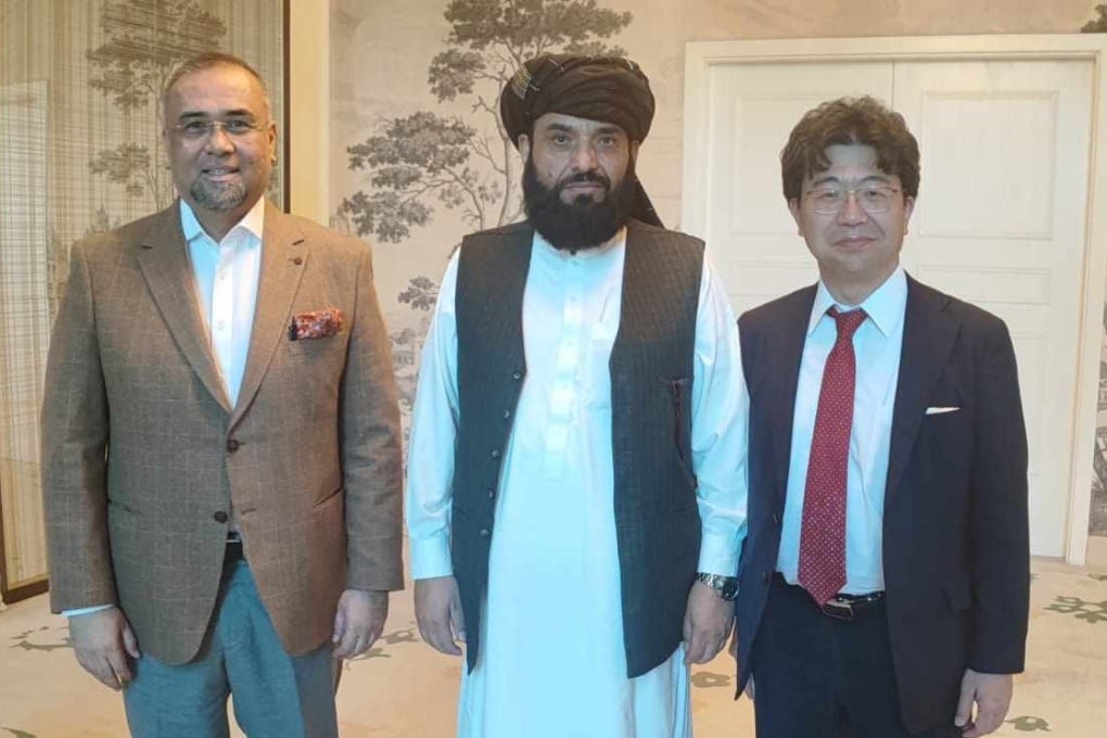 Taliban spokesman Suhail Shaheen (center) with KL-based Bait Al Amanah founding director Abdul Razak Ahmad (left) in Doha. Photo: Suhail Shaheen