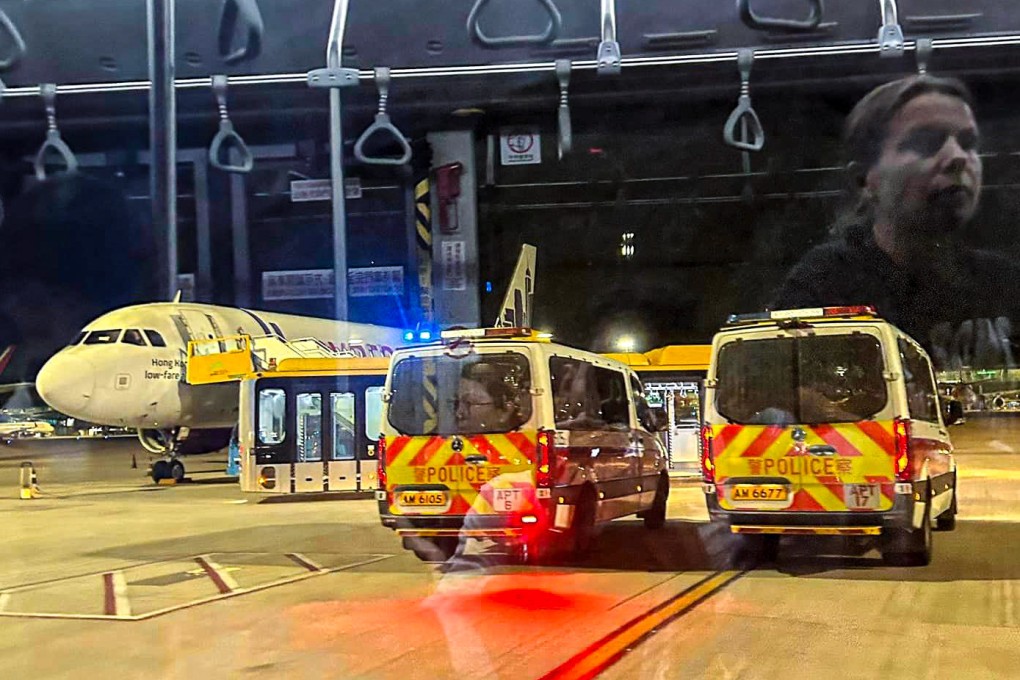 Police arrested a fellow passenger for suspected theft and found the victim’s items under a shuttle bus mat, but other passengers may not be so lucky. Photo: Facebook/Jack Wong