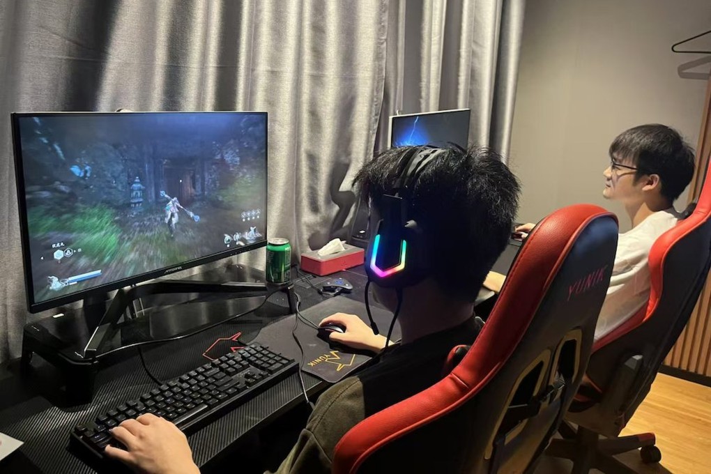 Gamers play at a Wanyoo hotel on Changshou Road in Shanghai. Photo: Weibo/ 第一财经网