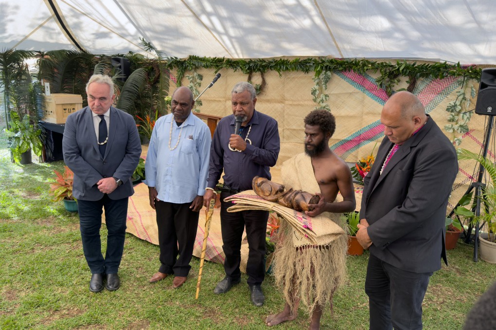 US Deputy Secretary of State Kurt Campbell (left) attends a ceremony in Port Vila, Vanuatu, on Thursday to repatriate sacred human relics seized in New York by the FBI in 2016. Campbell also attended the opening of America’s new embassy in the Pacific nation. Photo: Reuters