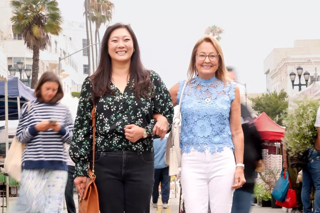 Peggy Cheng (left), 40, and Karen Lektzian, 64, shop at the Santa Monica Farmers Market, in the US state of California. Research shows that friends with big age gaps can benefit in ways from reduced anxiety and cognitive decline to addressing feelings of loneliness. Photo: TNS