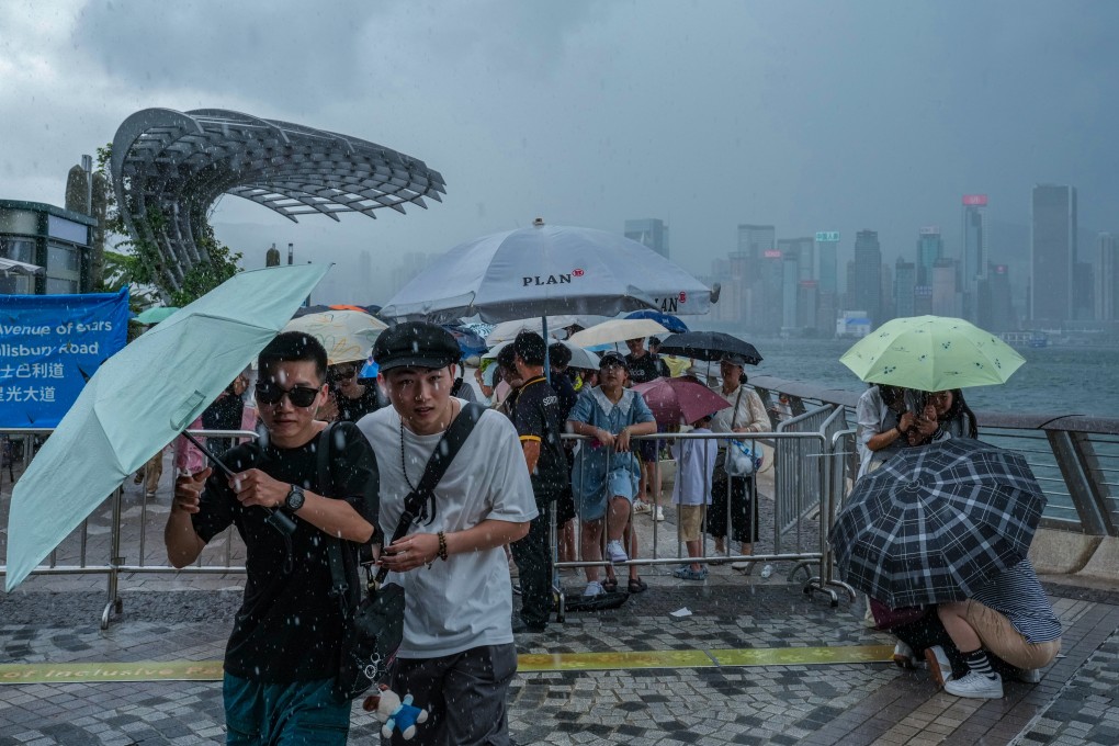 The weather forecaster may issue a No 3 typhoon signal in the afternoon. Photo: Sam Tsang