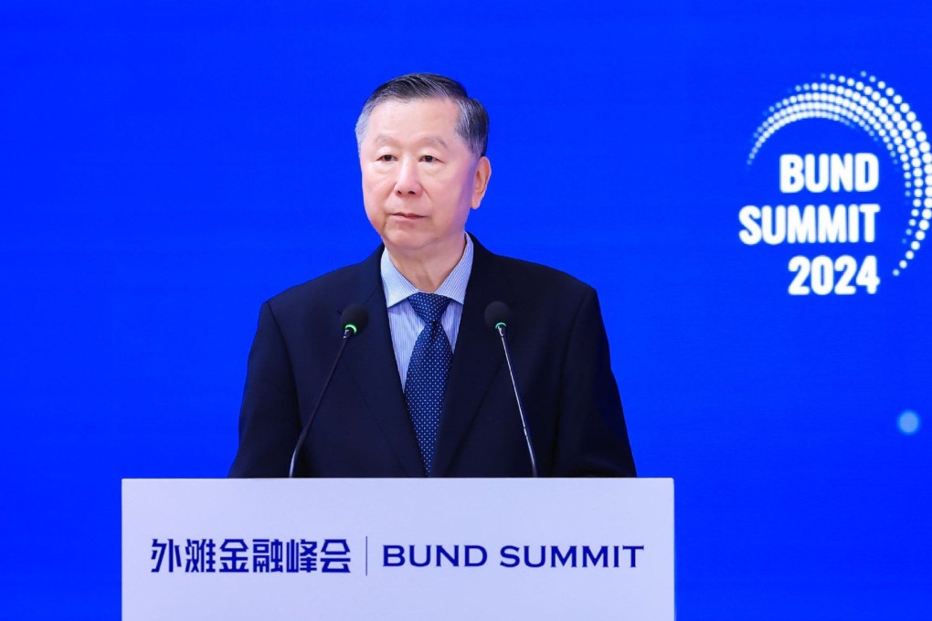 Shang Fulin, the former regulator of mainland China’s banking and securities sectors, speaks at the Bund Summit in Shanghai on Friday. Photo: Bund Summit