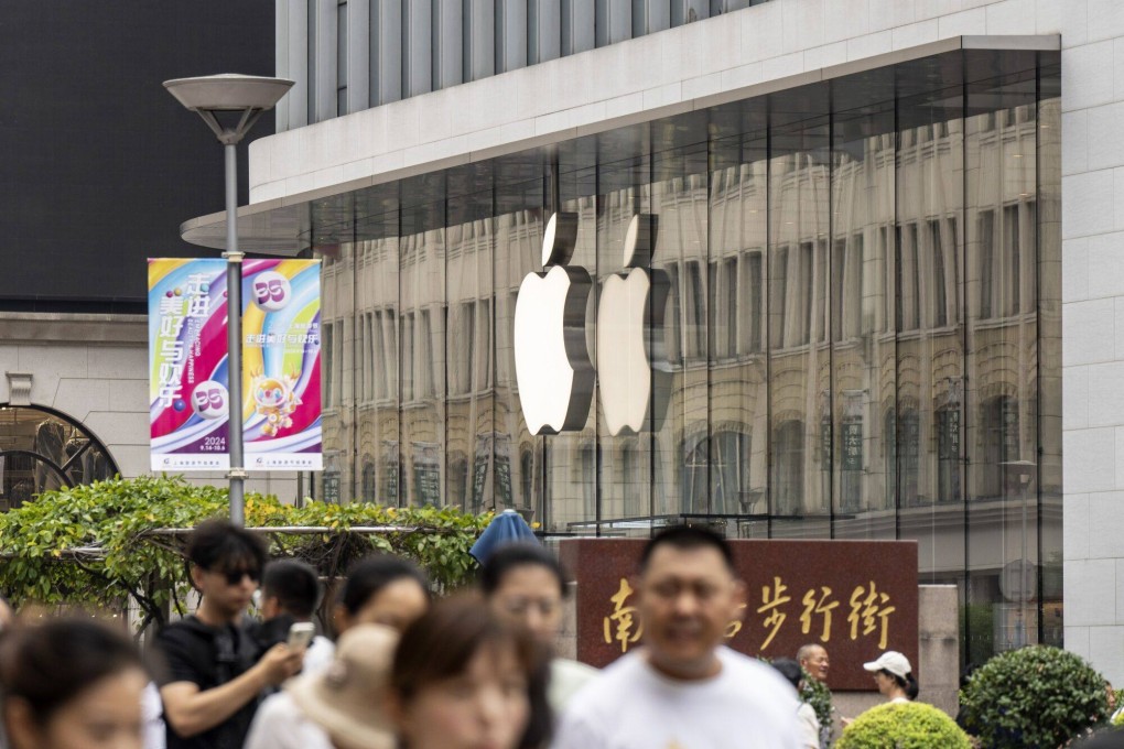 An Apple store in Shanghai, China. Photo: Bloomberg