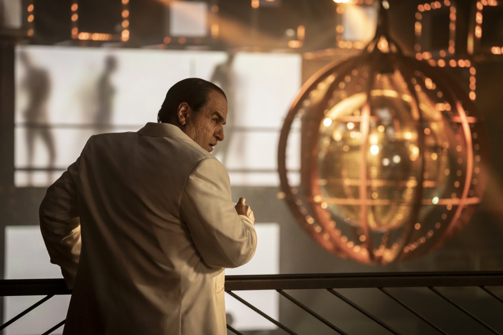 In HBO Batman spin-off series The Penguin, Colin Farrell plays physically malformed New York mobster Oswald Cobb in a performance that calls to mind disgraced movie mogul Harvey Weinstein – or Donald Trump as portrayed by Robert de Niro.