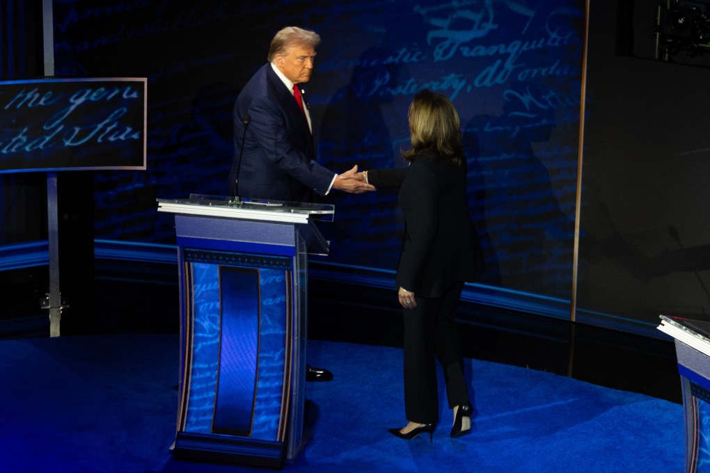 Former US president Donald Trump and Vice-President Kamala Harris shake hands before their debate in Philadelphia on September 10. Photo: ZUMA Press Wire/dpa