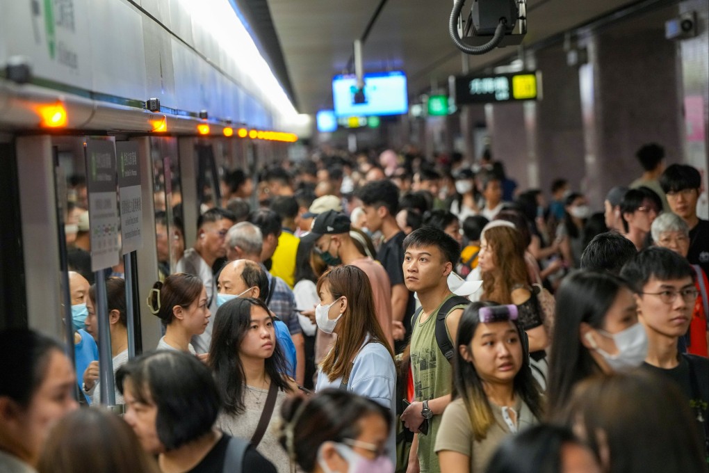 Octopus card holders will enjoy 25 per cent discount on MTR rides on the National Day holiday. Photo: Sam Tsang