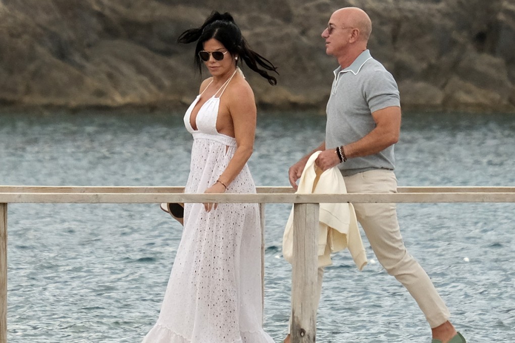 Billionaire Jeff Bezos with his fiancé Lauren Sánchez in Spain. Photo: MEGA/GC Images