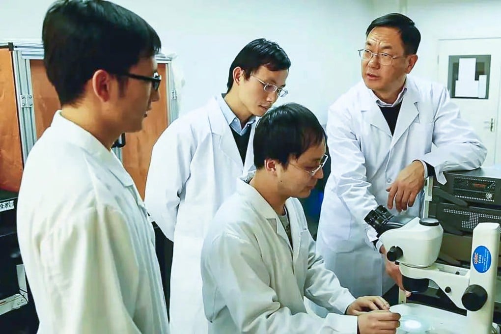 Wang Zhonglin (right), who is credited with developing the field of nanoenergy, has returned to China after decades working as a scientist in the US. Photo: Beijing Institute of Nanoenergy and Nanosystems