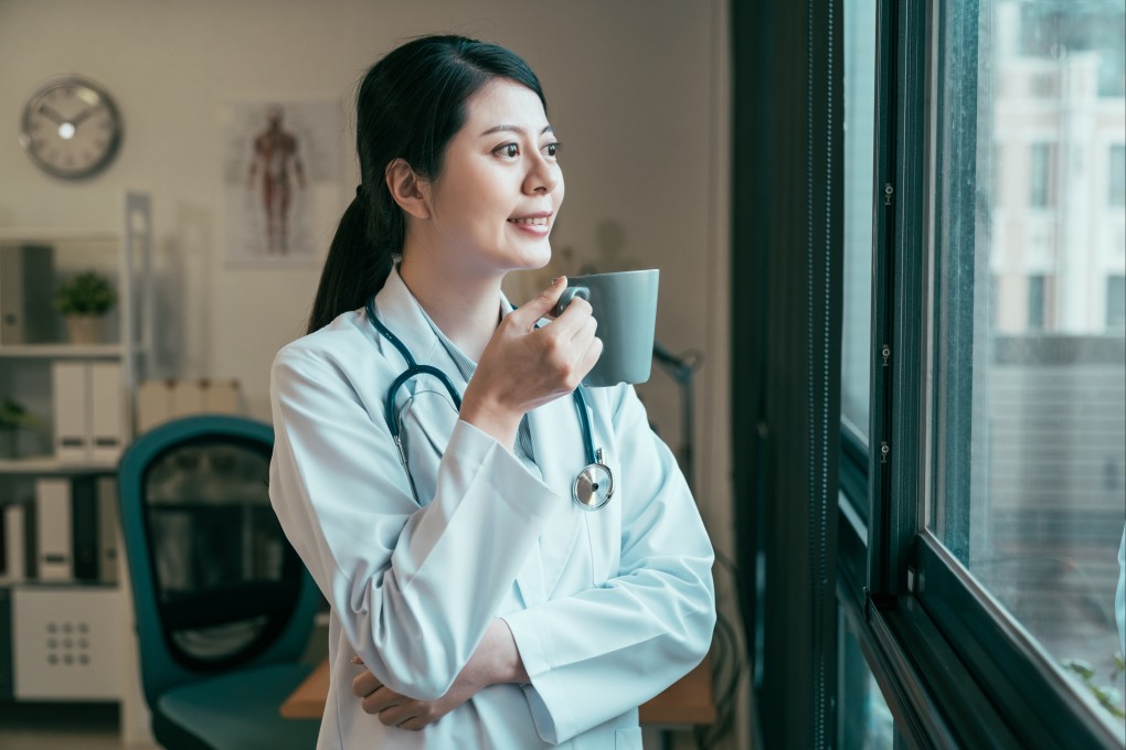 Tea is among the flavonoid-rich foods and drinks whose consumption a study has linked to a lower a risk of dementia. Photo: Shutterstock