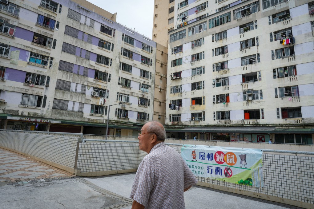 An elderly resident at Hing Wah Estate, a public housing estate in Chai Wan. Photo: Sam Tsang