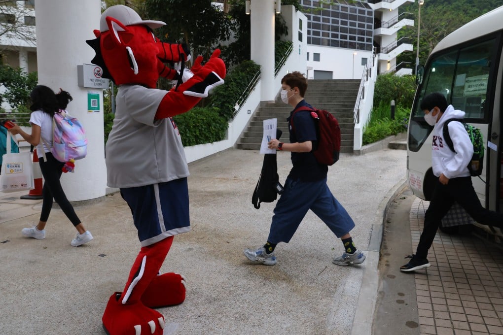 Pupils return to an international school on April 19, 2022, the day in-person classes resumed after being suspended by the city’s government due to the fifth wave of Covid-19. Photo: Dickson Lee