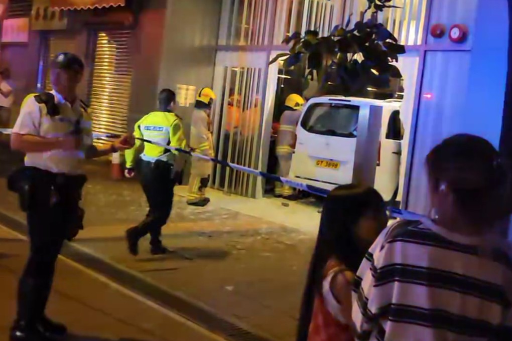 The van driver had a narrow escape. Photo: Facebook/Yun Keung Ip